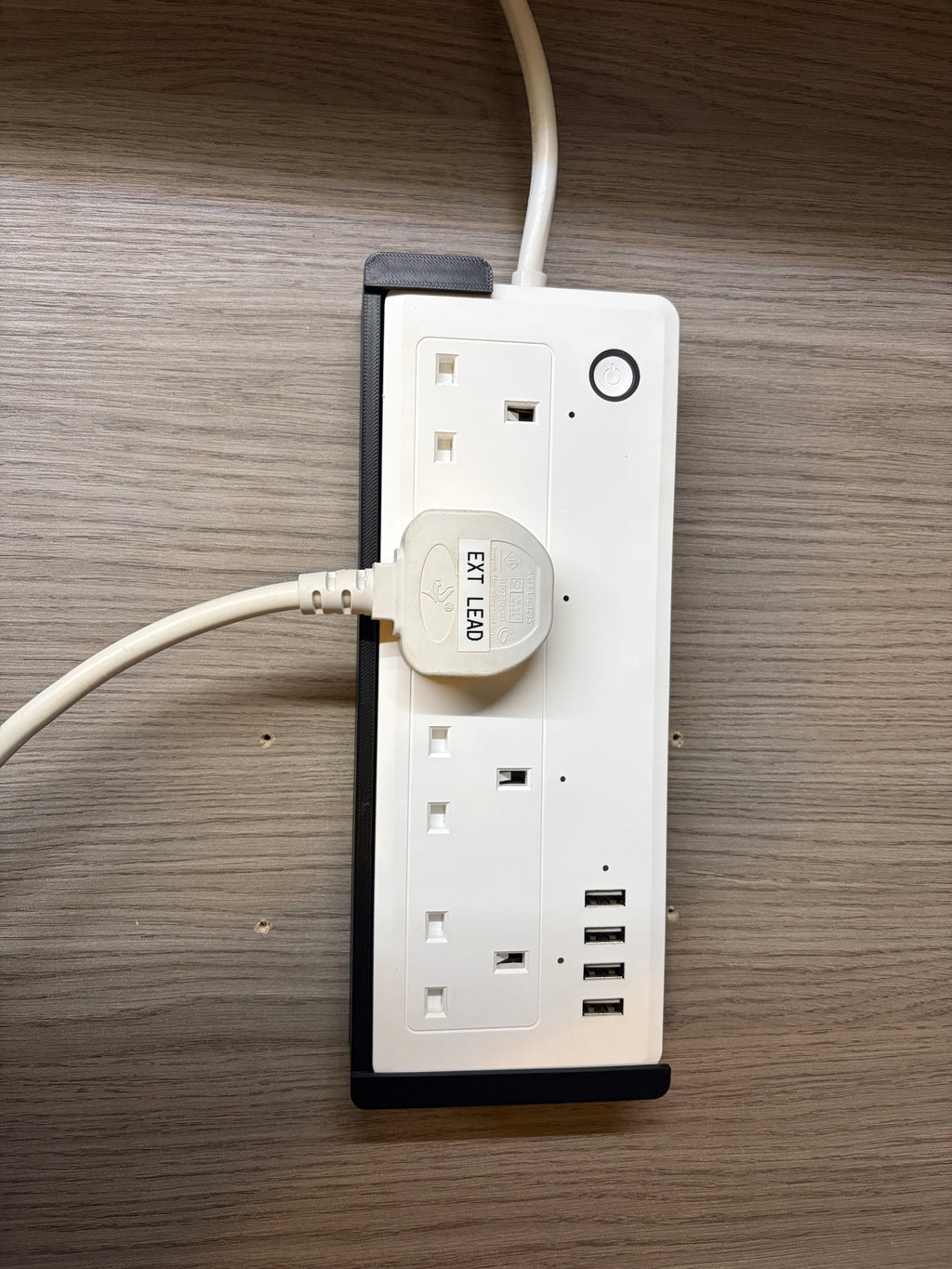 Calex Smart 4 Way Extension Lead Wall Mount