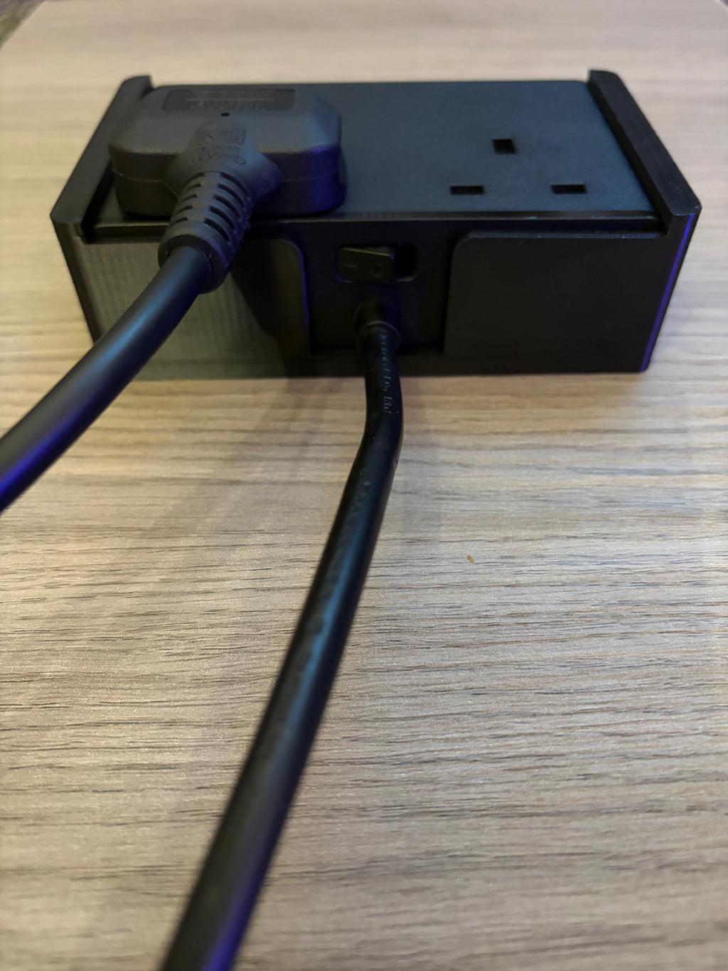UGREEN 2 Way Extension Lead Wall Mount