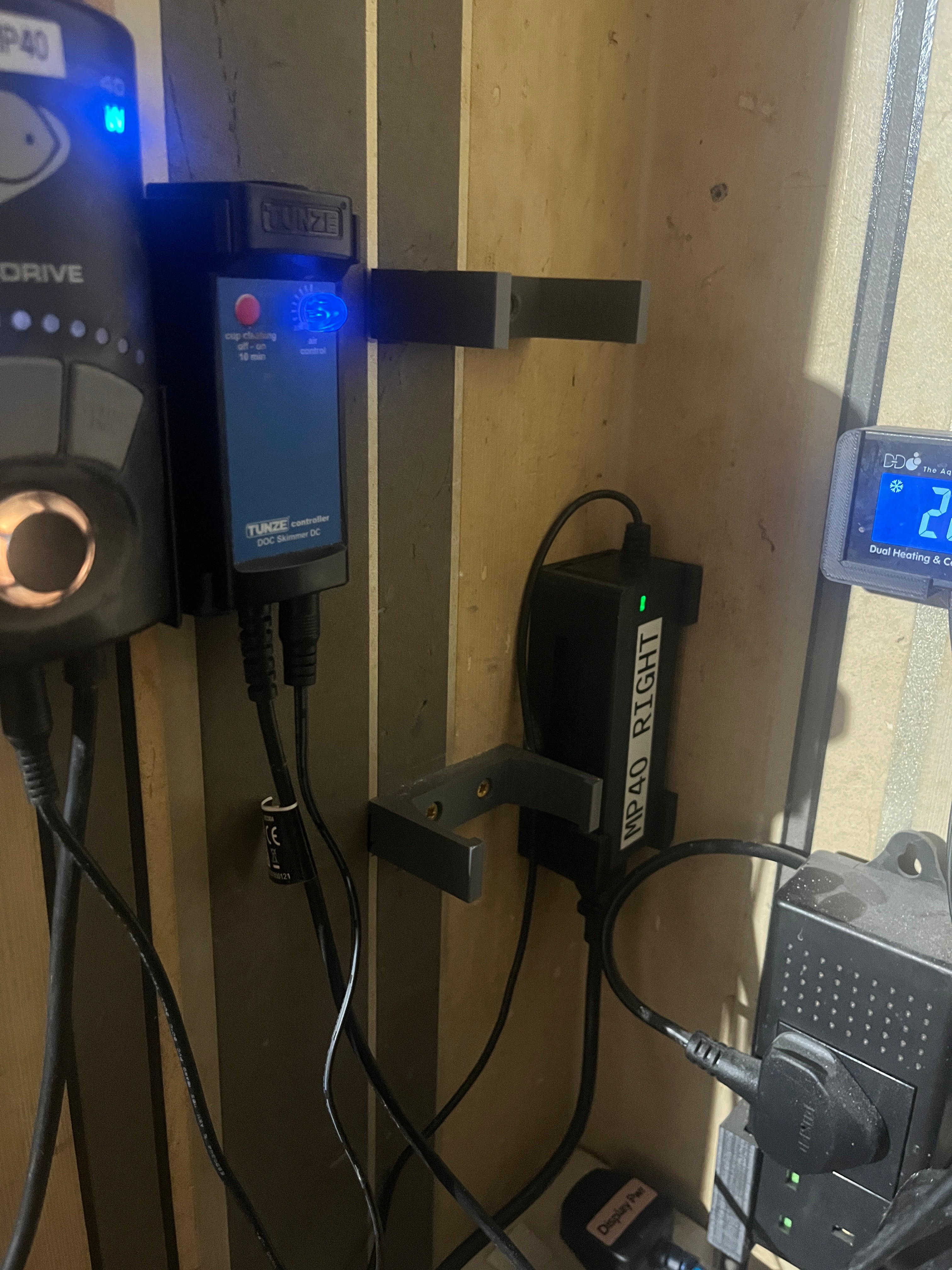 3D Printed Wall Mount For Belkin Extension Lead 6 Way