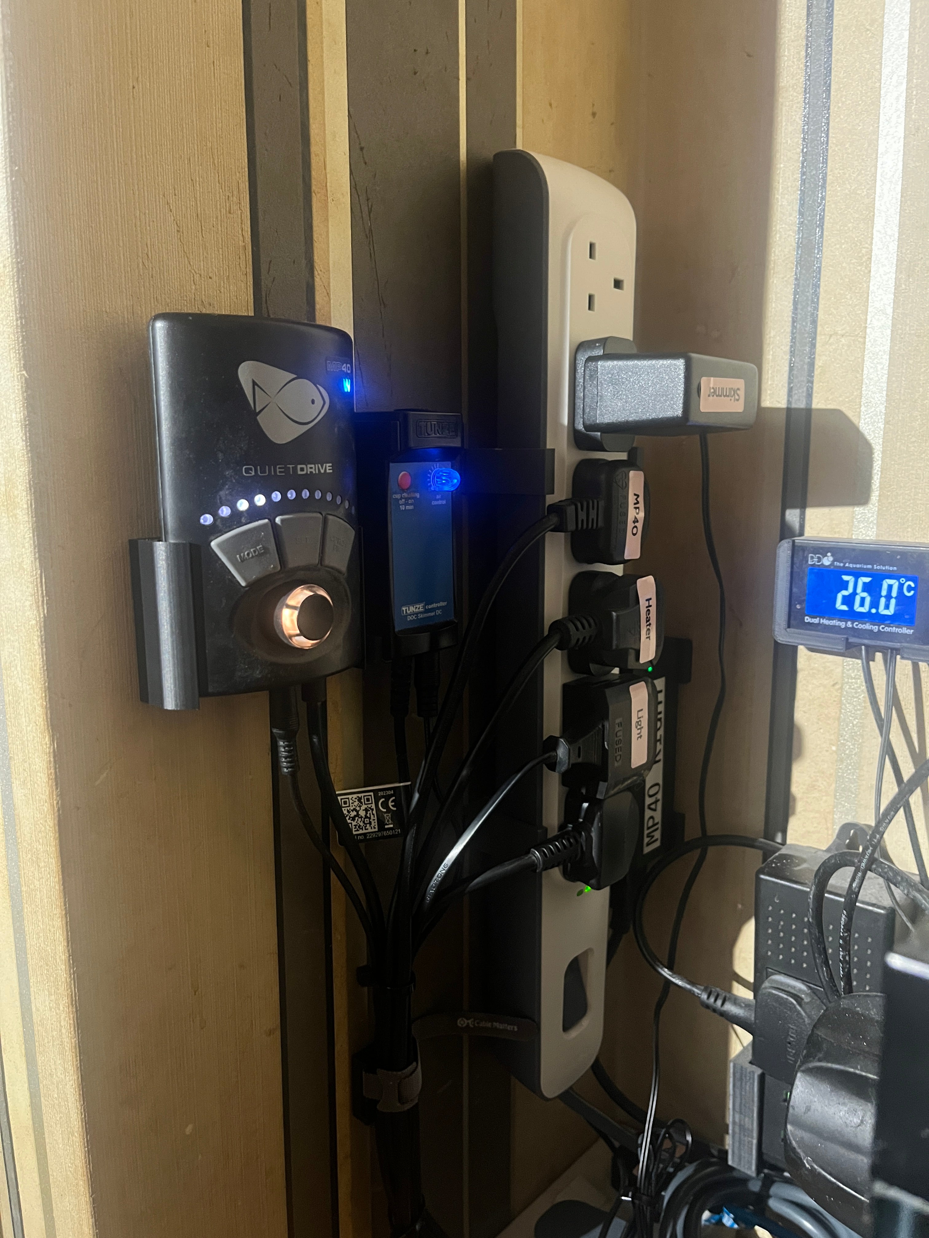 3D Printed Wall Mount For Belkin Extension Lead 6 Way